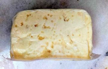 İNEK SERT BEYAZ PEYNİR (OLGUNLAŞTIRILMIŞ TAM YAĞLI) 1000 gr