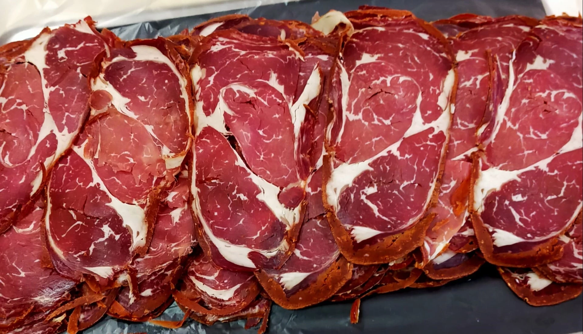 DANA ANTRİKOT ÇEMENLİ PASTIRMA 200g