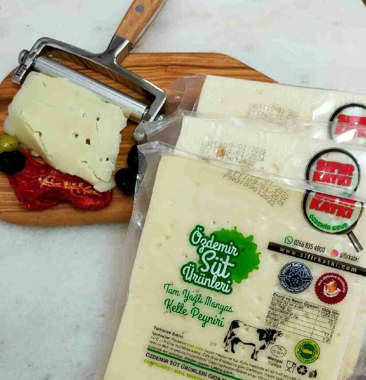 AZ TUZLU MANYAS MİHALİÇ (KELLE) İNEK PEYNİRİ-TAM YAĞLI 1000 gr.