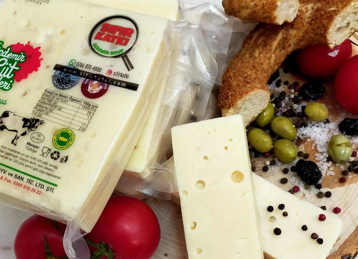 TUZLU MANYAS MİHALİÇ (Ağlayan)KELLE İNEK PEYNİRİ 1000 gr